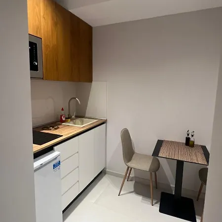 Host Apartament Elio Tirana Exterior photo